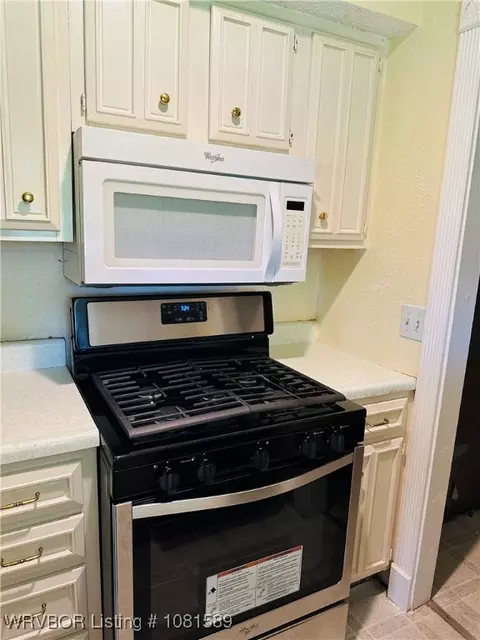Kitchen - 1301 9th St, Barling, AR 72923 photo 2 of 2