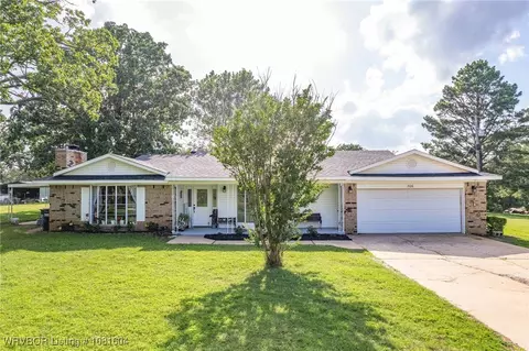 306 Dillon Cir, Pocola, OK 74902 photo 1