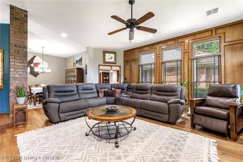 10013 Foxboro Rd, Fort Smith, AR 72903 photo 5