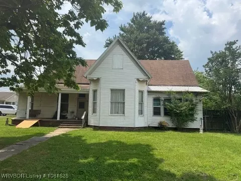 24 S 3rd St, Paris, AR 72855 photo 1