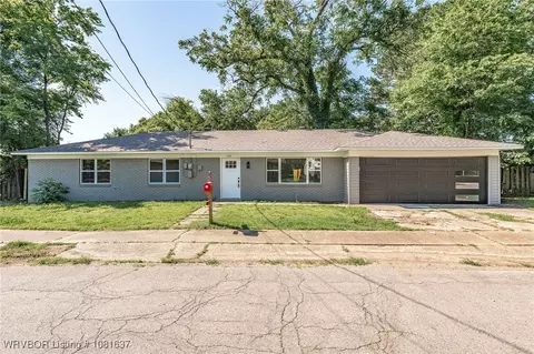 123 Oak St, Alma, AR 72921