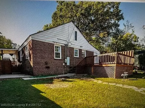 2209 S S St, Fort Smith, AR 72901 photo 3