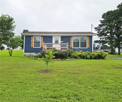 3516 E Walnut St, Paris, AR 72855