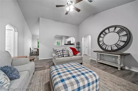 Entry Way - 7700 Huntington Way, Fort Smith, AR 72916 photo 1 of 3
