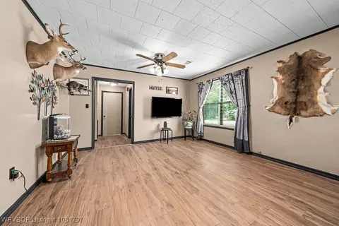 Living - 809 Broadway St, Mansfield, AR 72944 photo 1 of 2