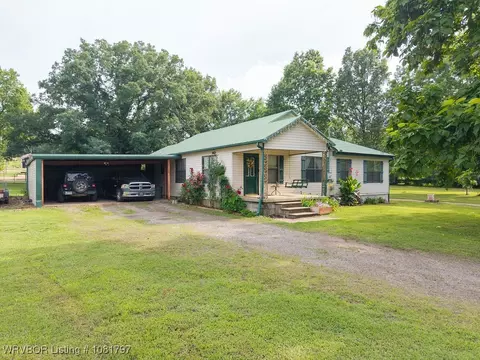 Exterior - 809 Broadway St, Mansfield, AR 72944 photo 2 of 17