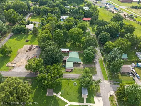 View/Area - 809 Broadway St, Mansfield, AR 72944 photo 7 of 9