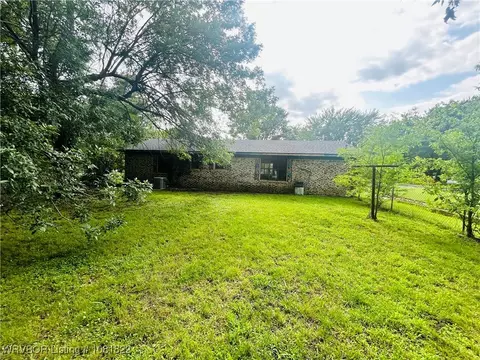 300 Larry, Panama, OK 74951 photo 4