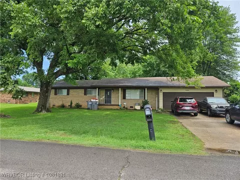 508 E Denver St, Greenwood, AR 72936