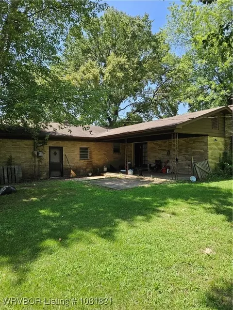Exterior - 508 E Denver St, Greenwood, AR 72936 photo 4 of 4