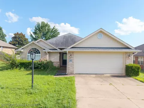 507 Northridge Dr, Van Buren, AR 72956