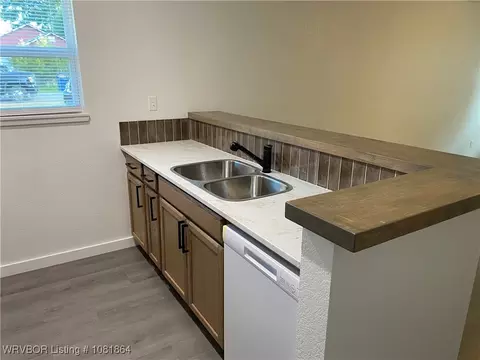 Kitchen - 4223 High St, Fort Smith, AR 72904 photo 1 of 6