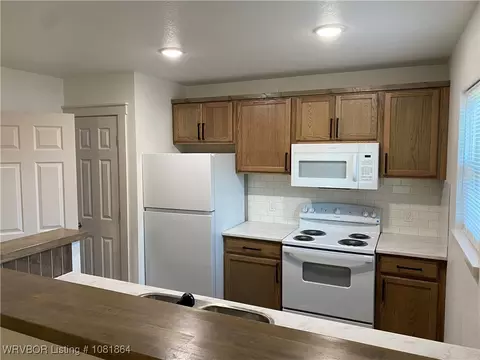 Kitchen - 4223 High St, Fort Smith, AR 72904 photo 3 of 6