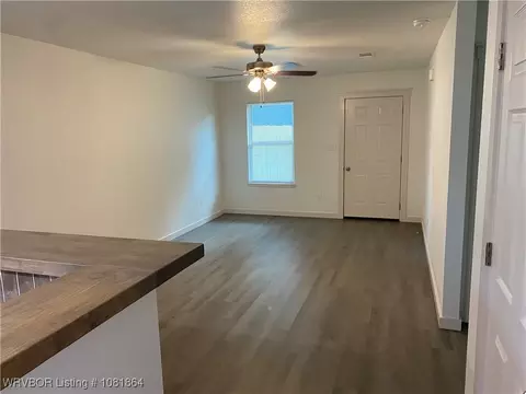 Living - 4223 High St, Fort Smith, AR 72904 photo 1 of 5