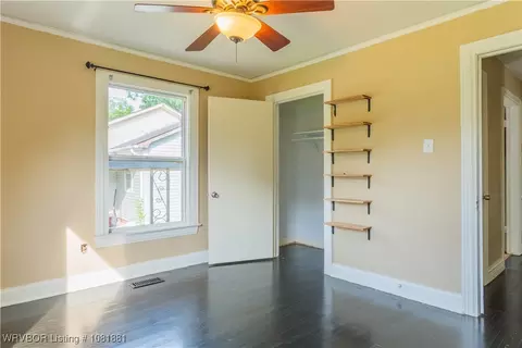 Bedroom - 3708 Morris Dr, Fort Smith, AR 72904 photo 3 of 5