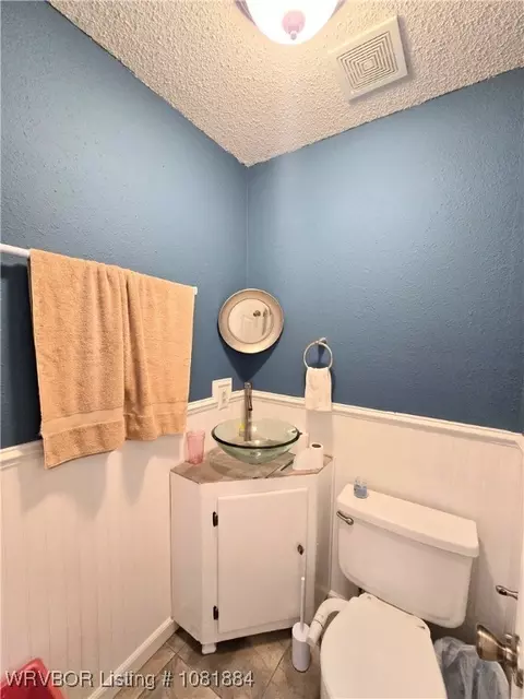 Bath - 203 Ohio Ln, Lavaca, AR 72941 photo 3 of 3