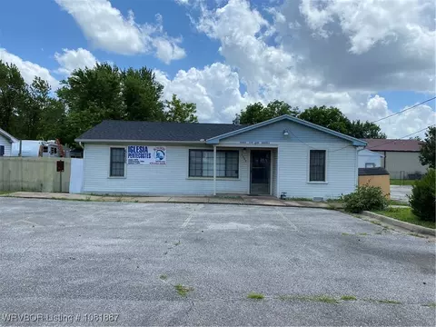 2403 Emma Ave, Springdale, AR 72764