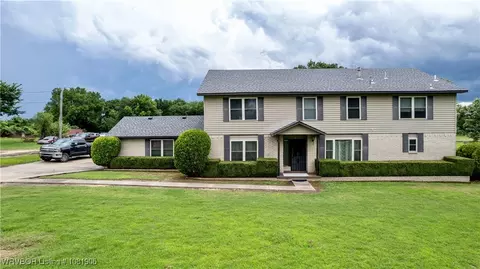 110907 4760 Rd, Muldrow, OK 74948