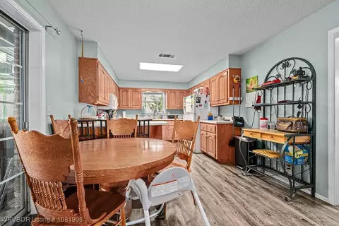 Dining - 6810 Robin Way, Ozark, AR 72949 photo 2 of 2