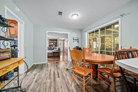 Dining - 6810 Robin Way, Ozark, AR 72949 photo 1 of 2