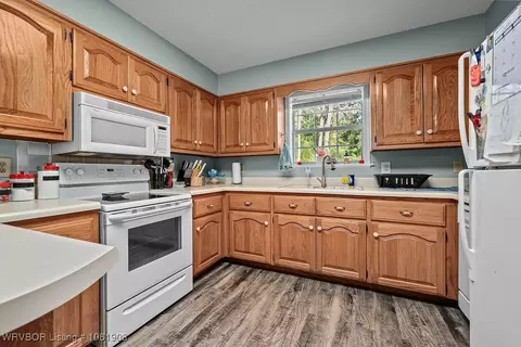Kitchen - 6810 Robin Way, Ozark, AR 72949 photo 1 of 4