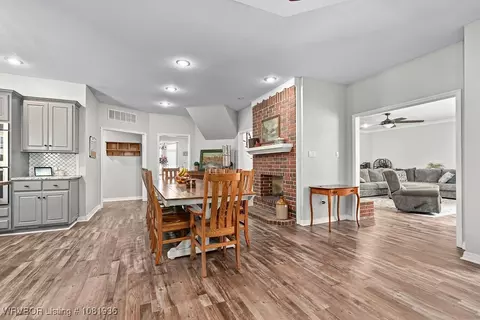 Dining - 9301 Canopy Oaks Dr, Fort Smith, AR 72903 photo 1 of 1