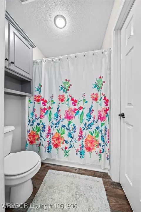 Bath - 9301 Canopy Oaks Dr, Fort Smith, AR 72903 photo 4 of 6