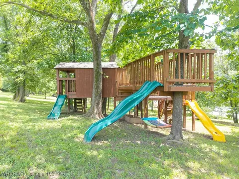 Exterior - 9301 Canopy Oaks Dr, Fort Smith, AR 72903 photo 5 of 7
