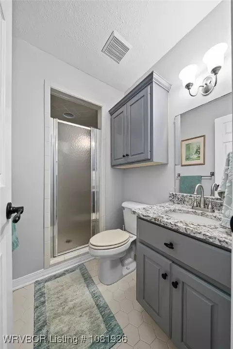 Bath - 9301 Canopy Oaks Dr, Fort Smith, AR 72903 photo 6 of 6
