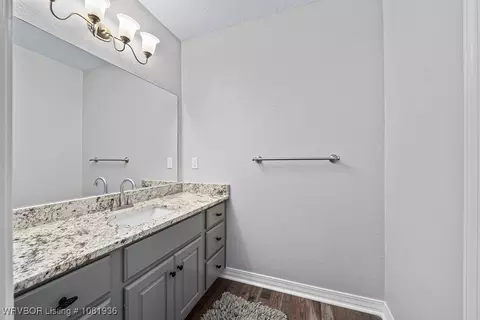 Bath - 9301 Canopy Oaks Dr, Fort Smith, AR 72903 photo 3 of 6
