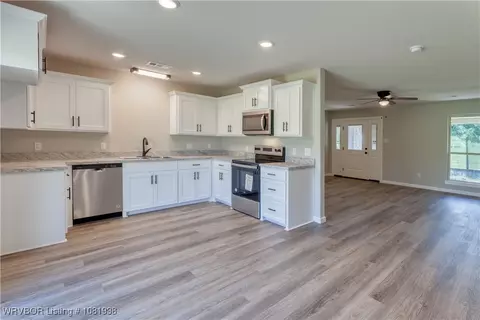 807 Broadway St, Huntington, AR 72940 photo 12