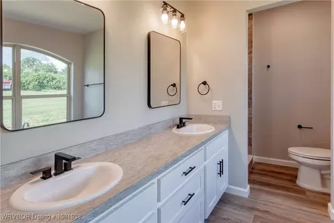 807 Broadway St, Huntington, AR 72940 photo 18