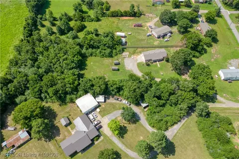 807 Broadway St, Huntington, AR 72940 photo 40