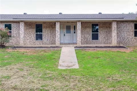 807 Broadway St, Huntington, AR 72940 photo 4