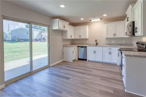 807 Broadway St, Huntington, AR 72940 photo 13