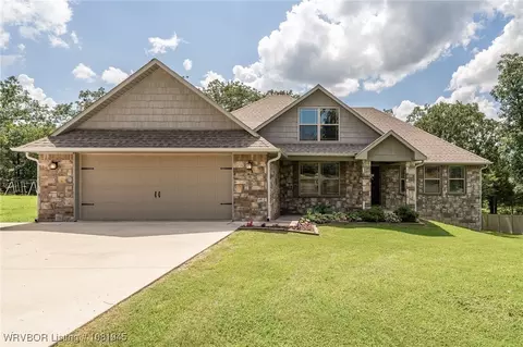 301 Eagle Crst, Poteau, OK 74953