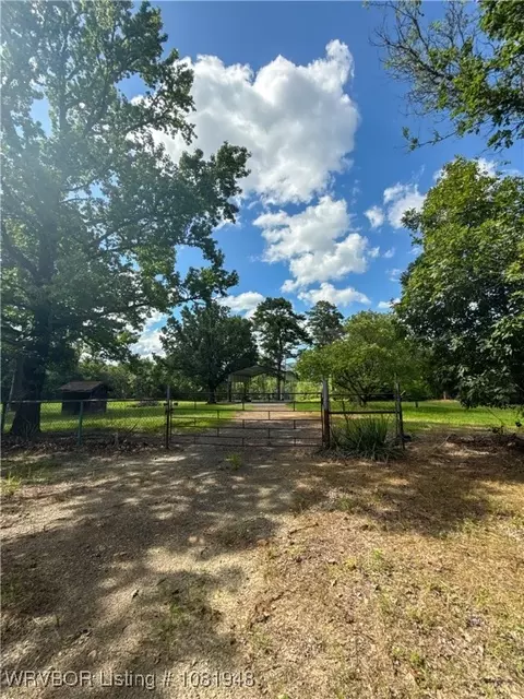 20706 Fields Ln, Hodgen, OK 74939 photo 2