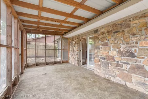 Exterior - 3316 Londonderry Rd, Fort Smith, AR 72908 photo 4 of 8