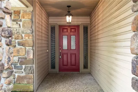 Entry Way - 3316 Londonderry Rd, Fort Smith, AR 72908 photo 1 of 2