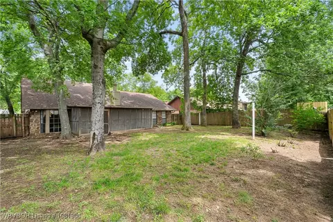 Exterior - 3316 Londonderry Rd, Fort Smith, AR 72908 photo 6 of 8