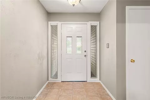Entry Way - 3316 Londonderry Rd, Fort Smith, AR 72908 photo 2 of 2