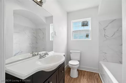 Bath - 803 Clifton Ct, Fort Smith, AR 72901 photo 2 of 2