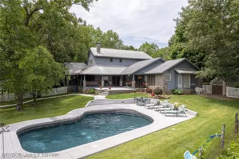 6936 N Lakewood Dr, Van Buren, AR 72956