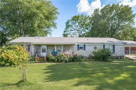1215 Rena Rd, Van Buren, AR 72956