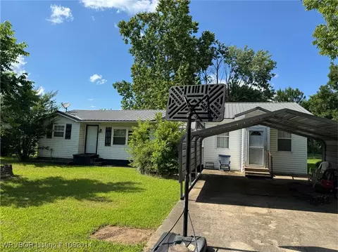 Exterior - 106 E Cedar St, Hackett, AR 72937 photo 4 of 5