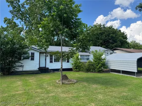 Exterior - 106 E Cedar St, Hackett, AR 72937 photo 1 of 5