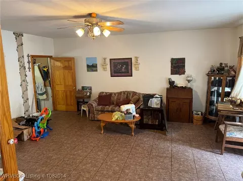 Living - 106 E Cedar St, Hackett, AR 72937 photo 1 of 2