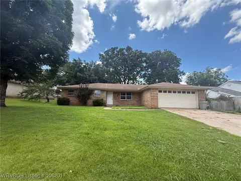403 Woodland Hills Blvd, Roland, OK 74954