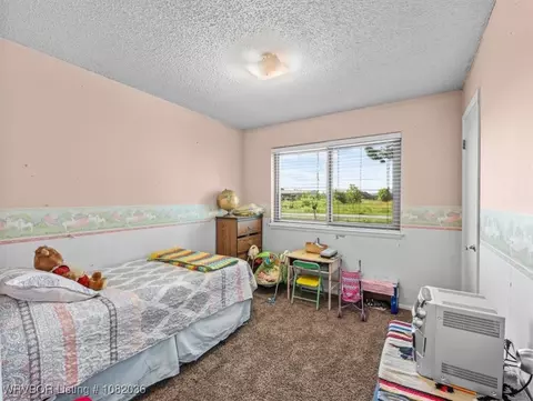 Bedroom - 14572 Edwards Loop, Cameron, OK 74932 photo 2 of 4