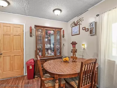 Dining - 14572 Edwards Loop, Cameron, OK 74932 photo 1 of 2